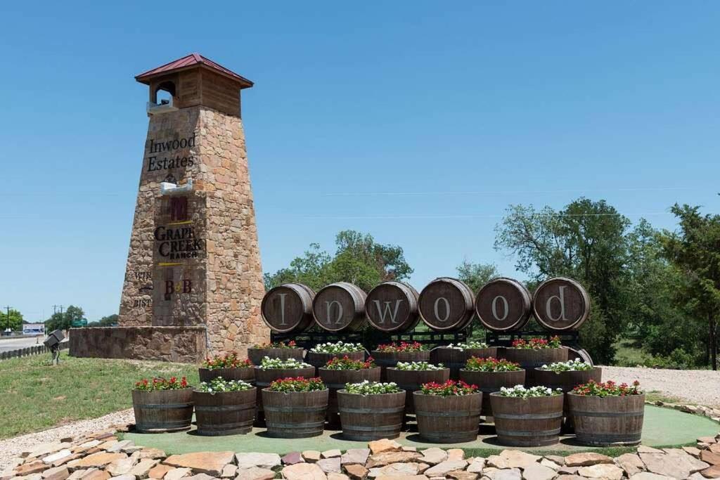 The Container Retreat @ 290 Wine Trail #10 Welcome Friends! Hye Exterior foto